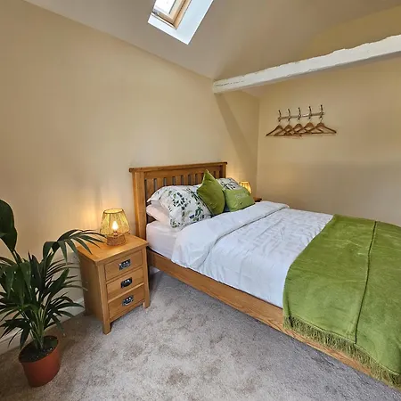 Lovely 1-Bed Cottage In Mendlesham Green Stowmarket Exterior photo