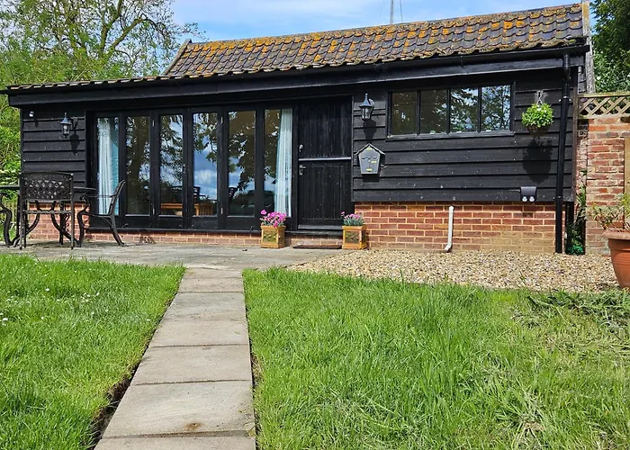 Lovely 1-Bed Cottage In Mendlesham Green