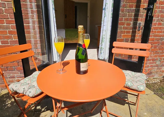 Lovely 1-Bed Cottage In Mendlesham Green