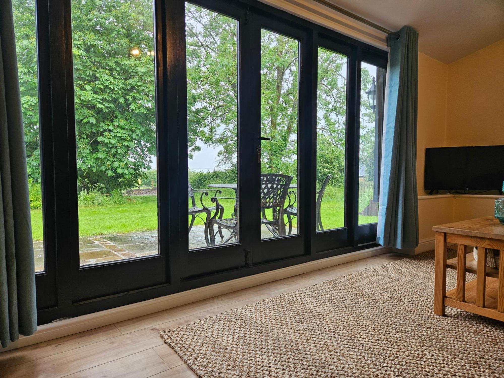 Holiday home Lovely 1-bed In Mendlesham *